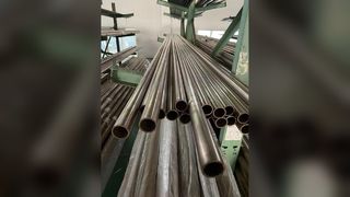 Медно-никелевые трубы: превосходная стойкость к коррозии в морской воде для морских систем.